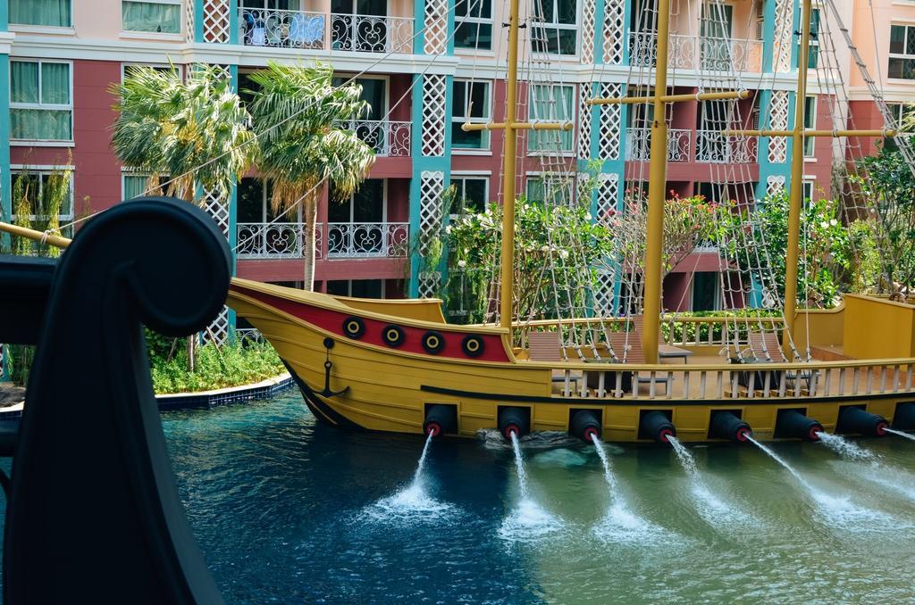 Grand Caribbean Resort Jomtian Pattaya Exterior photo